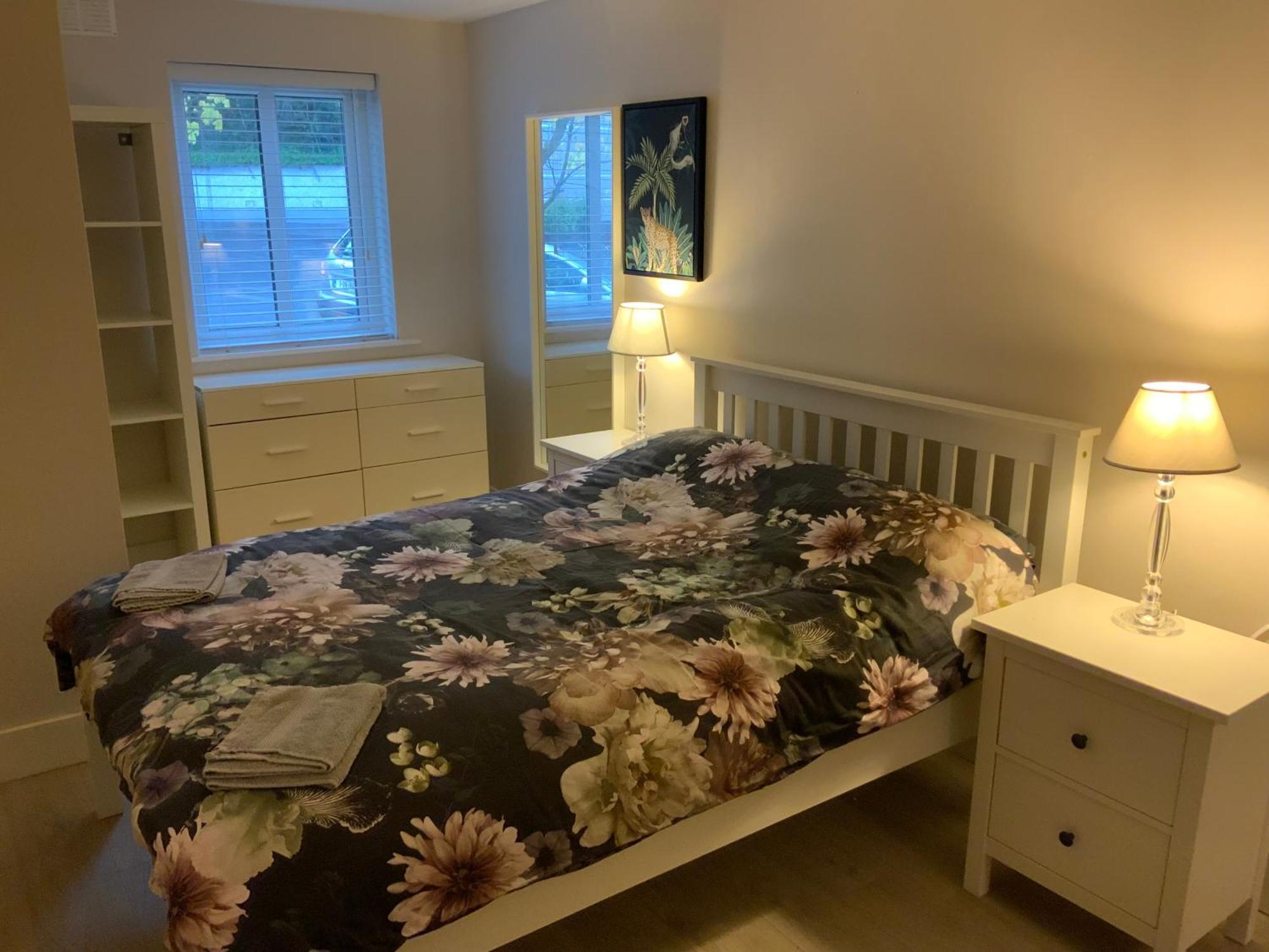 Quite And Cozy 2 Bedroom Apartment Galway Eksteriør billede